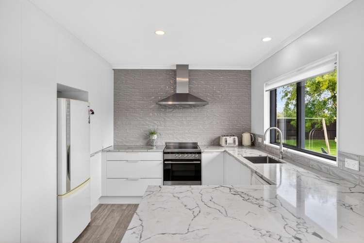 23 Raabia Close, Parakai Helensville_10