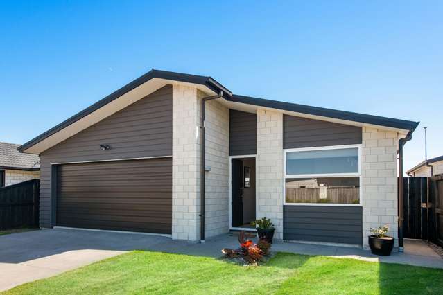 16 Te Hare Piahana Way Papamoa_1