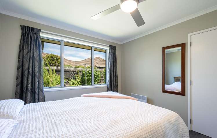 6 Ryeland Avenue Wakefield_23