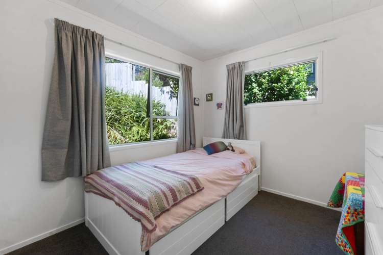 10 Telstar Place Beach Haven_17