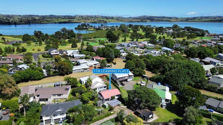 17a Leaming Place Clarks Beach_13