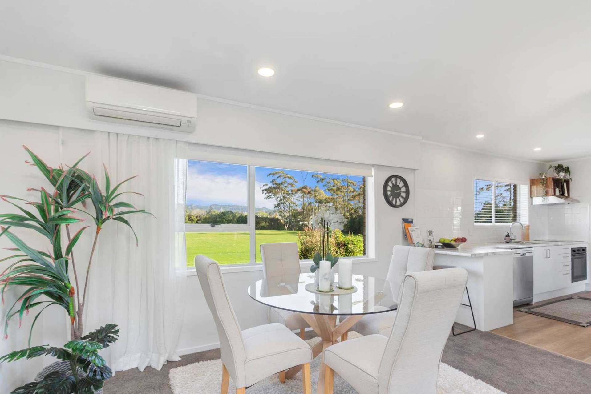 2/15A Oates Road Glen Eden_0