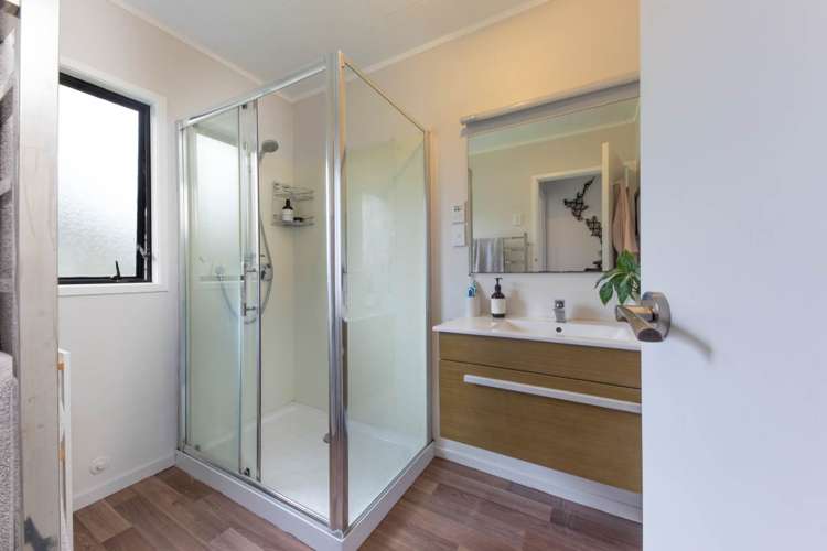 19 Capricorn Place Glen Eden_12