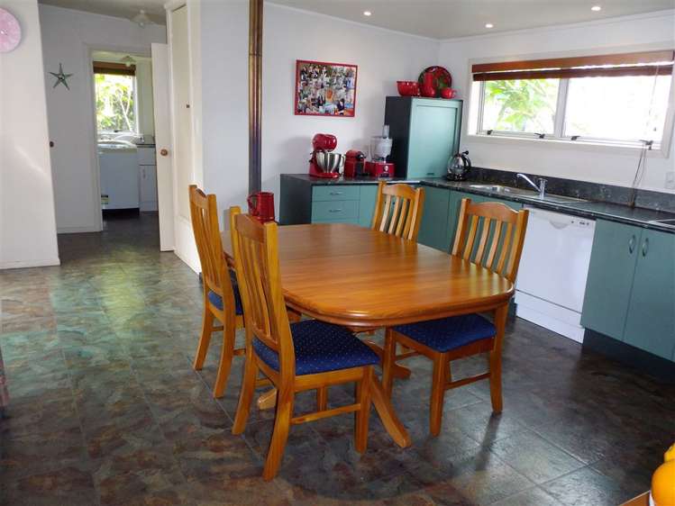 10 Sarjants Road Te Puru_12