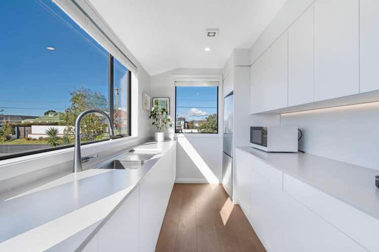 138 Bleakhouse Road Mellons Bay_10