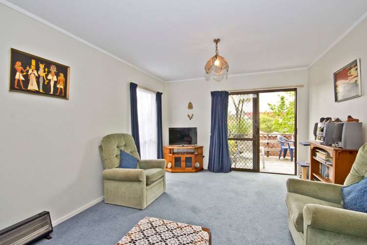 2/62 Clayburn Road Glen Eden_2