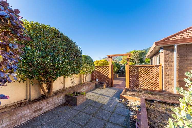 1 Inverell Place Waikanae_21
