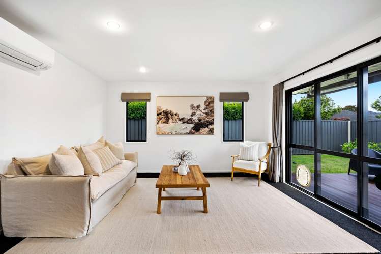 2 Harrison Court Clive_4