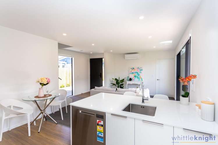 167b Geraldine Street Edgeware_9