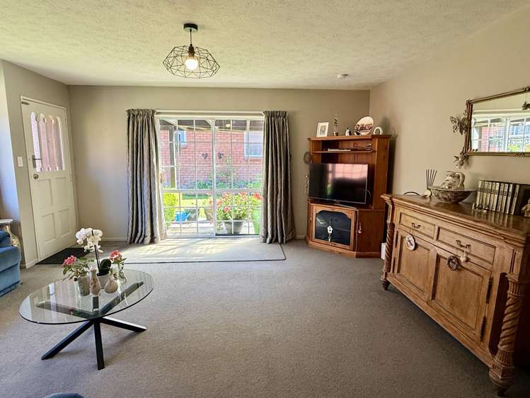 25c Thomson Street Avenal_9