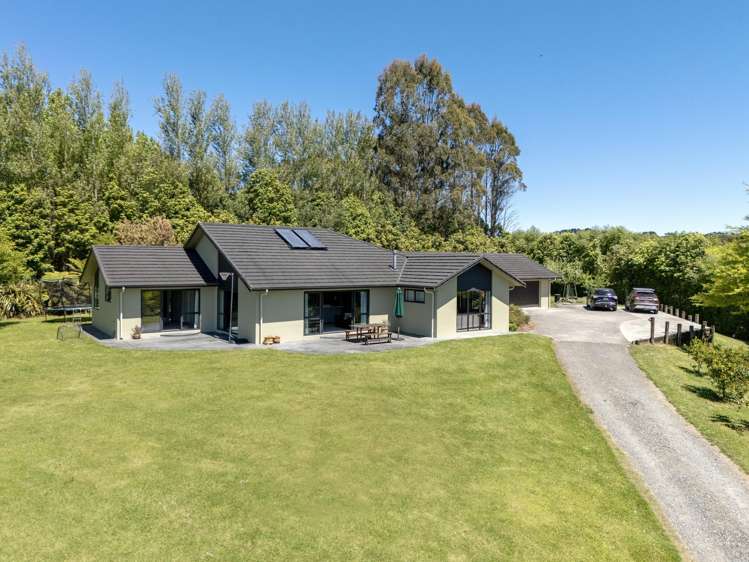 121 Leyland Road Whakamarama_25