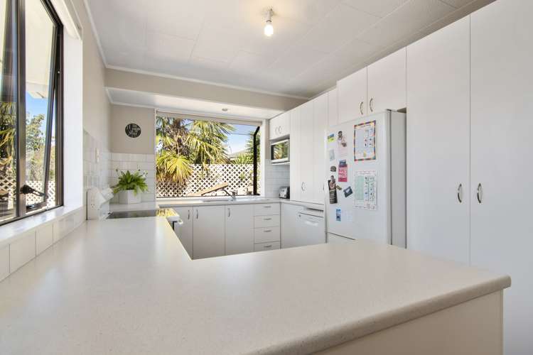 1 Laura Lane Brightwater_5