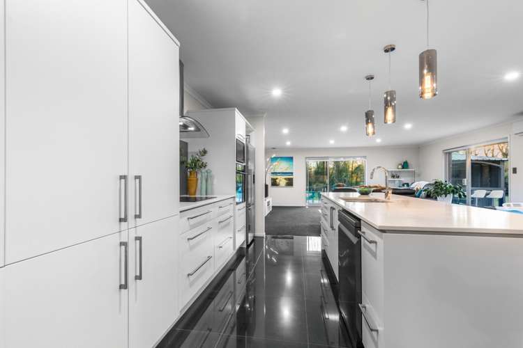 1 Royal Ascot Drive Papamoa_8