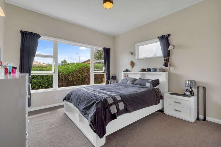 11 Standish Place Stoke_8