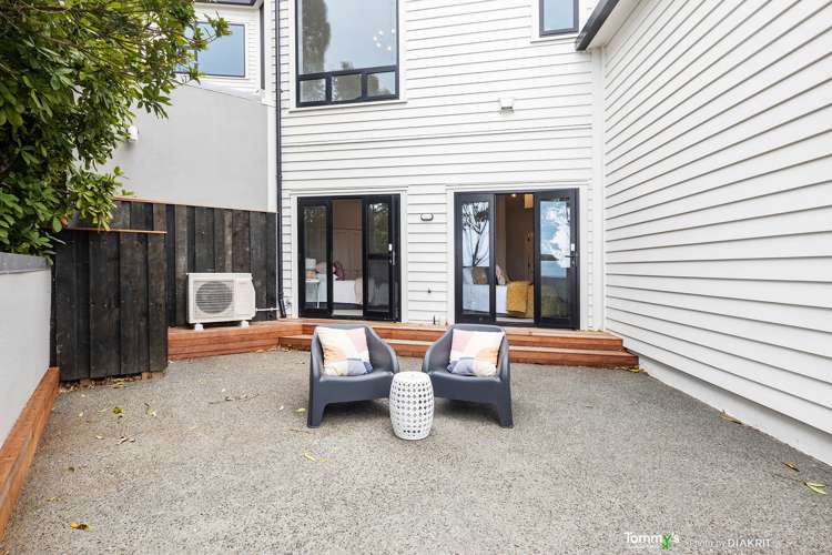 2/25 Thane Road Roseneath_12