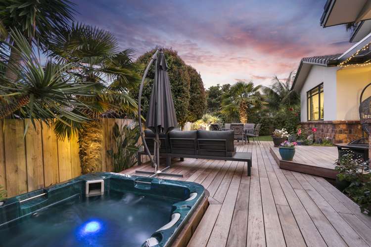 2 Driftwood Drive Red Beach_14