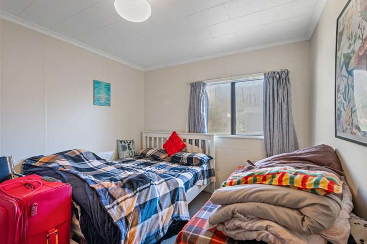 Units 1-3/91 Waikawa Road Picton_2