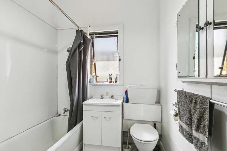 4 Glendavar Street Berhampore_10