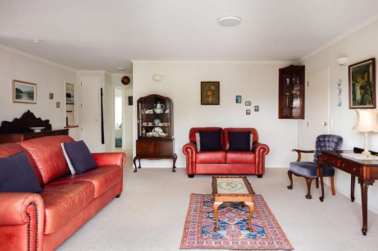 9/690 Gladstone Road Te Hapara_1