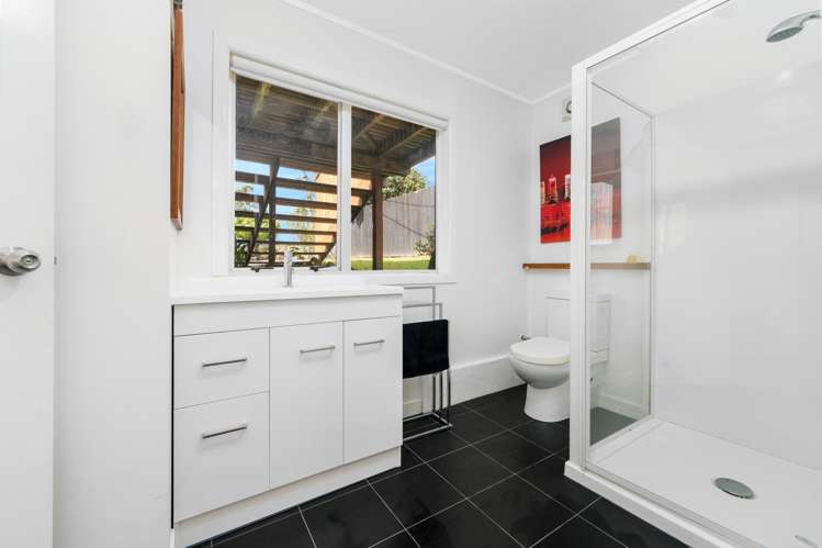 673 Huia Road Parau_22