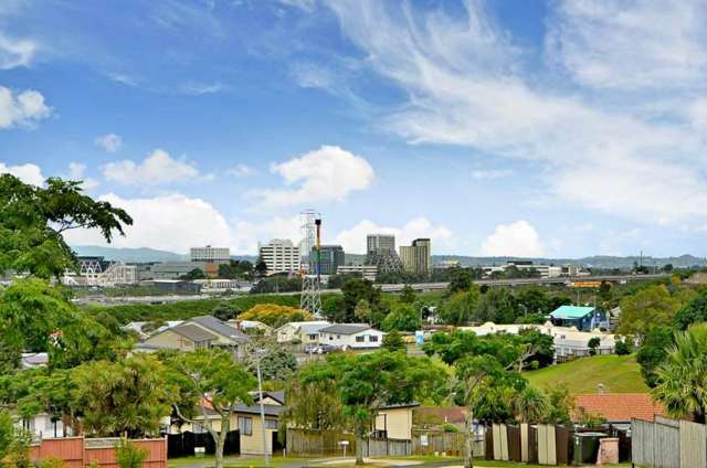 2 Caley Court Totara Heights_3