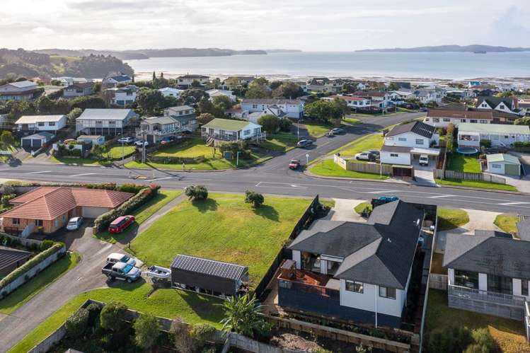 11 Hewson Drive Snells Beach_4