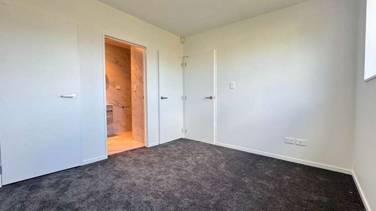 18C Pirangi Street Pt England_7