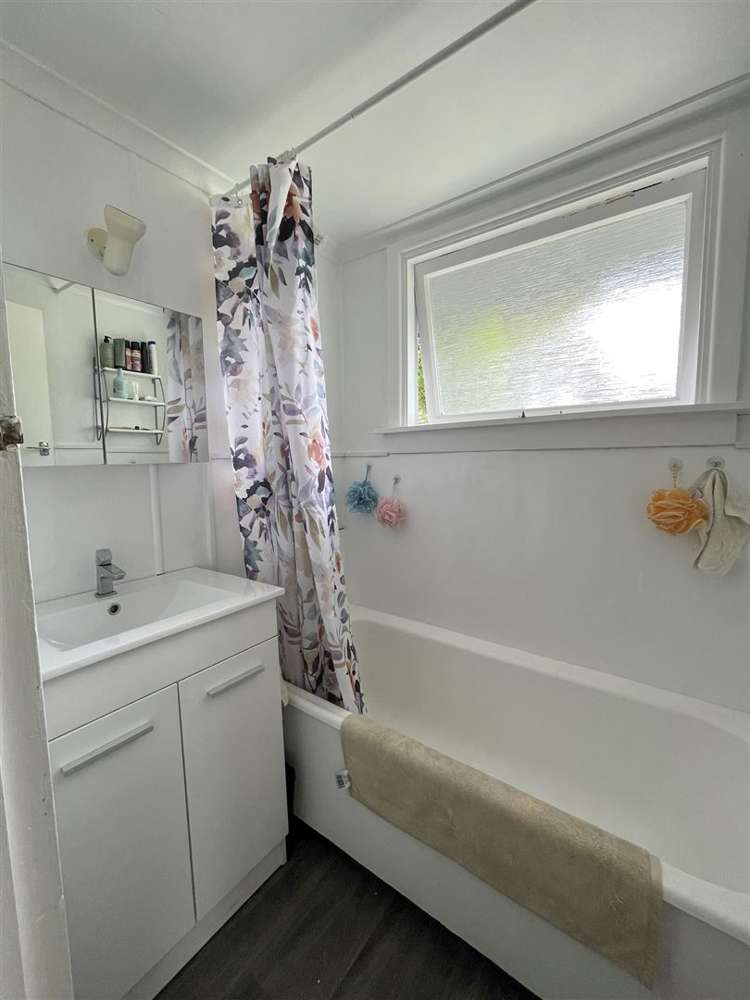 53 Main North Road Geraldine_11