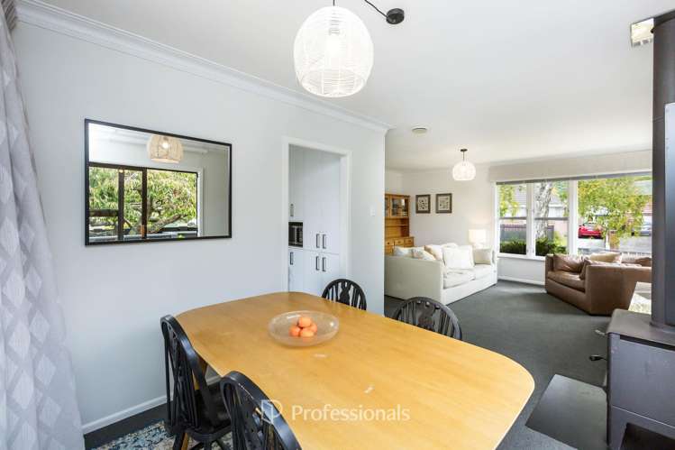 35 Whirinaki Crescent Heretaunga_5