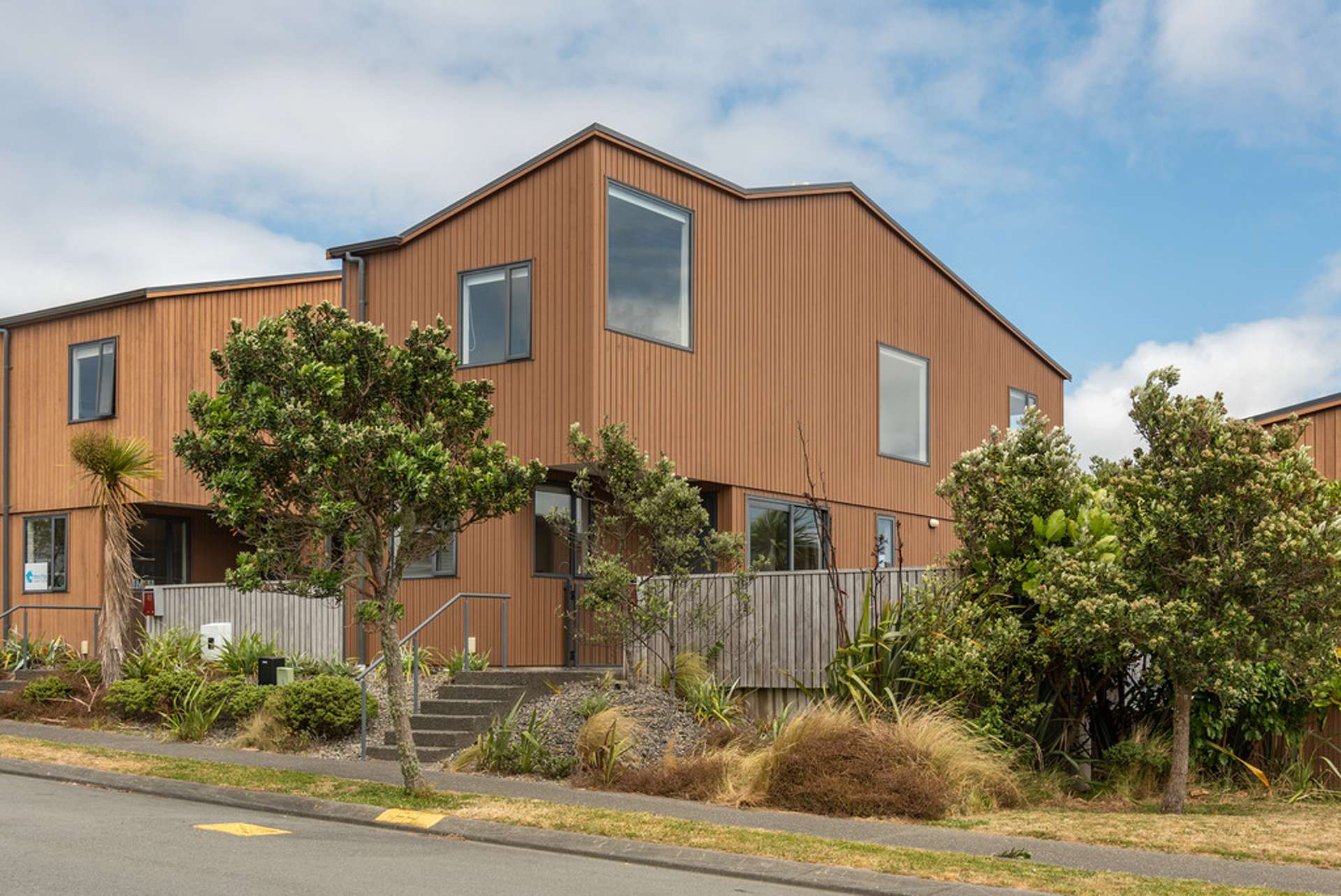 115 Woodridge Drive Woodridge Wellington City Houses for Sale