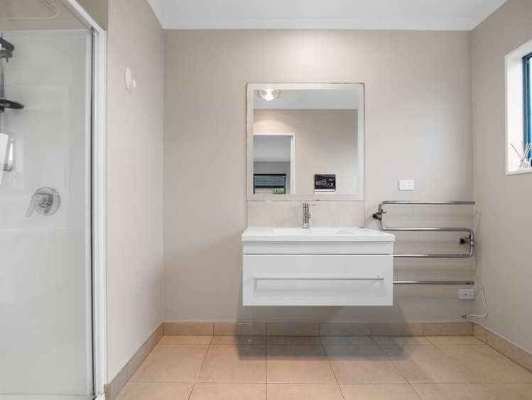 4 Carroll Place Owhata_19