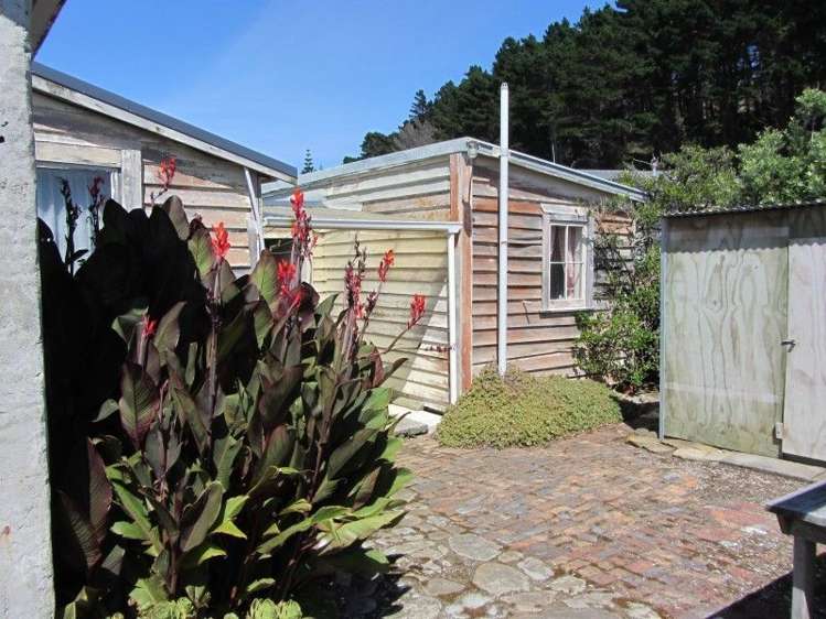 56 Akitio Esplanade Pongaroa_14