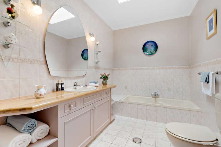 12a Kingsclere Place Goodwood Heights_10