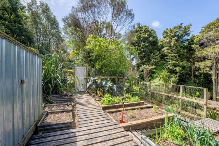 394 Huia Road Titirangi_24
