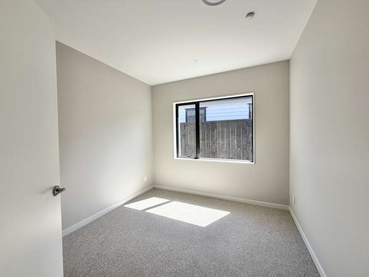 17 Tukutata Crescent Milldale_12