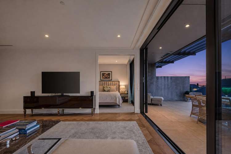 203/2 Lawrence Street_4