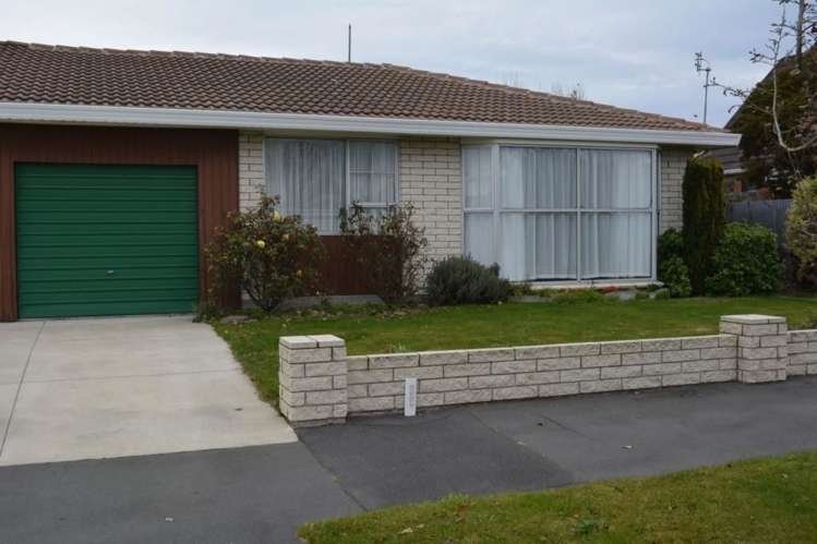 2/3 Sawtell Place Northcote_10