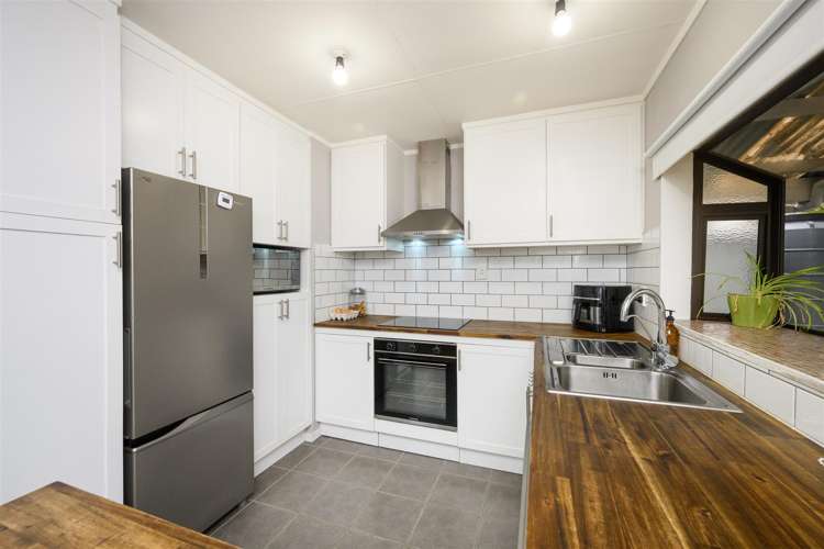 52 Hendersons Line Marton_2