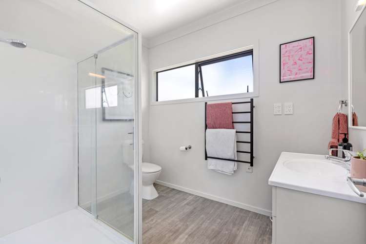 25b Violet Street Raglan_12