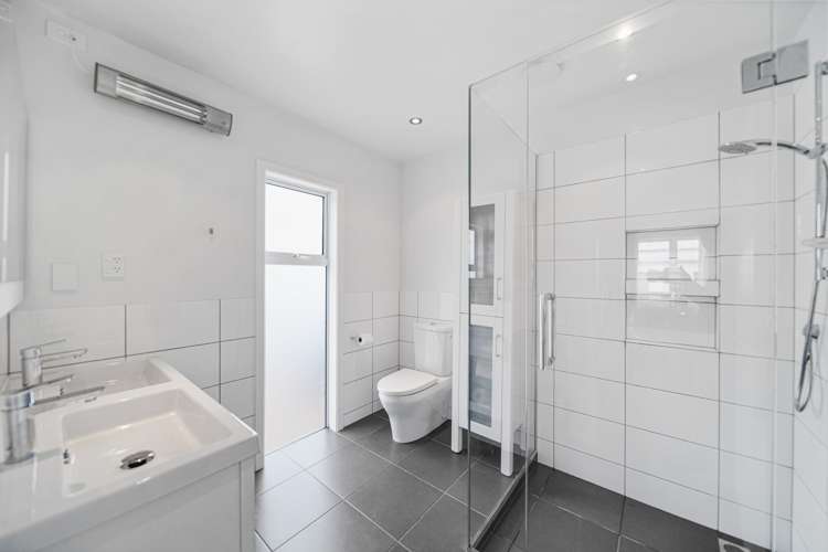 7 Hyde Road Clevedon_13