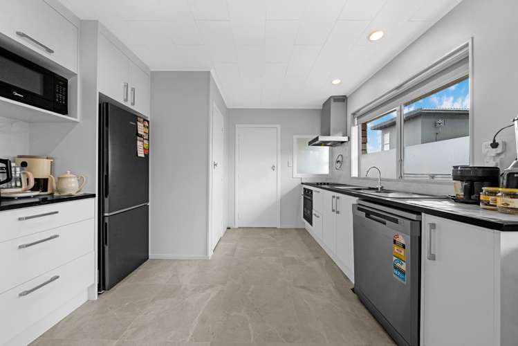 2/73 Macleans Road Bucklands Beach_9