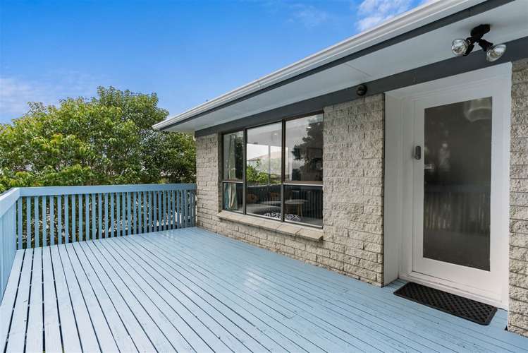 2/8 Tusac Place Totara Vale_12