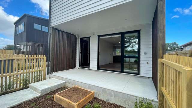3/5 Brandon Road Glen Eden_2