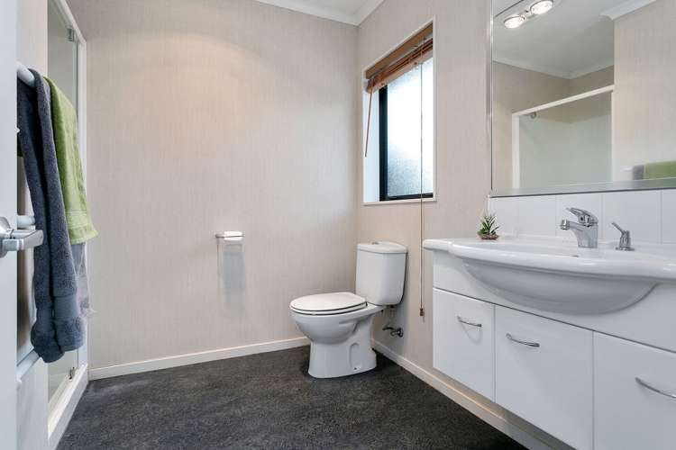 4 Christy Brown Place Leamington_10