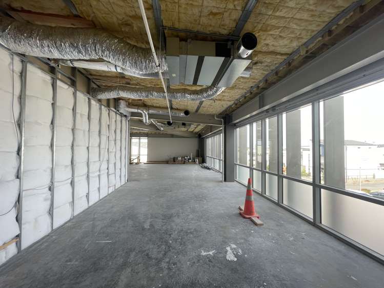 Tenancy B/211 Ormiston Road Flat Bush_5