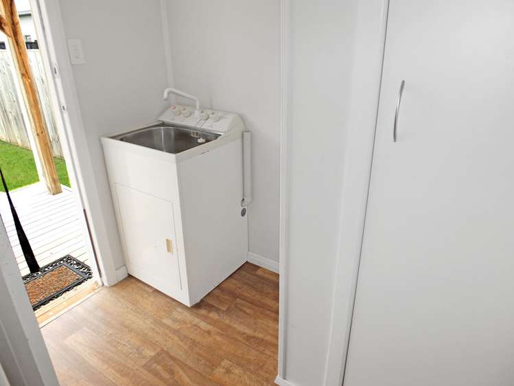 37 Cook Street Foxton_14