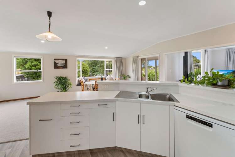 137 Lord Rutherford Road South Brightwater_14