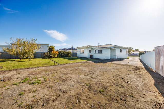 14 Belvedere Crescent Takaro_4