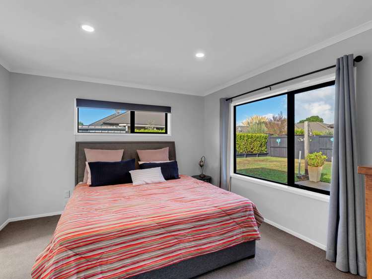 11 Whitney Place Rototuna North_12