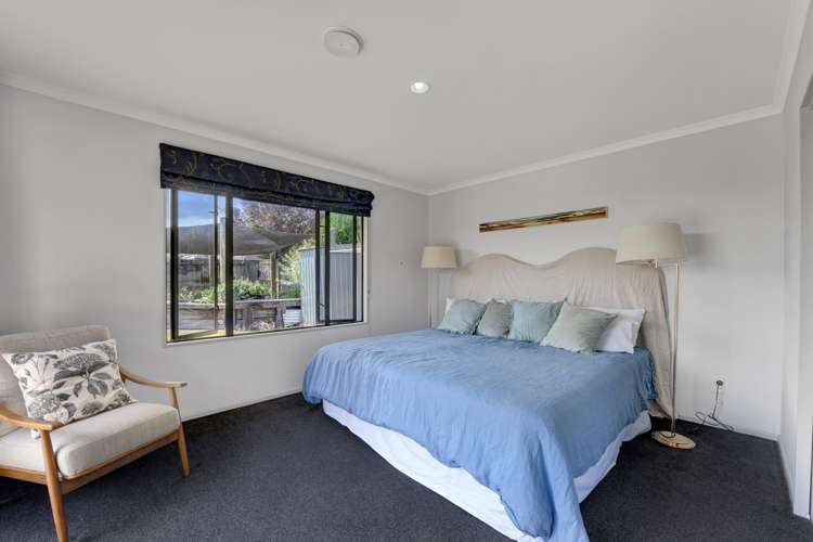 9 Ashdonleigh Grove Stoke_7